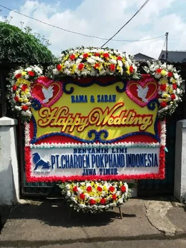 Karangan Bunga Pernikahan Cilacap